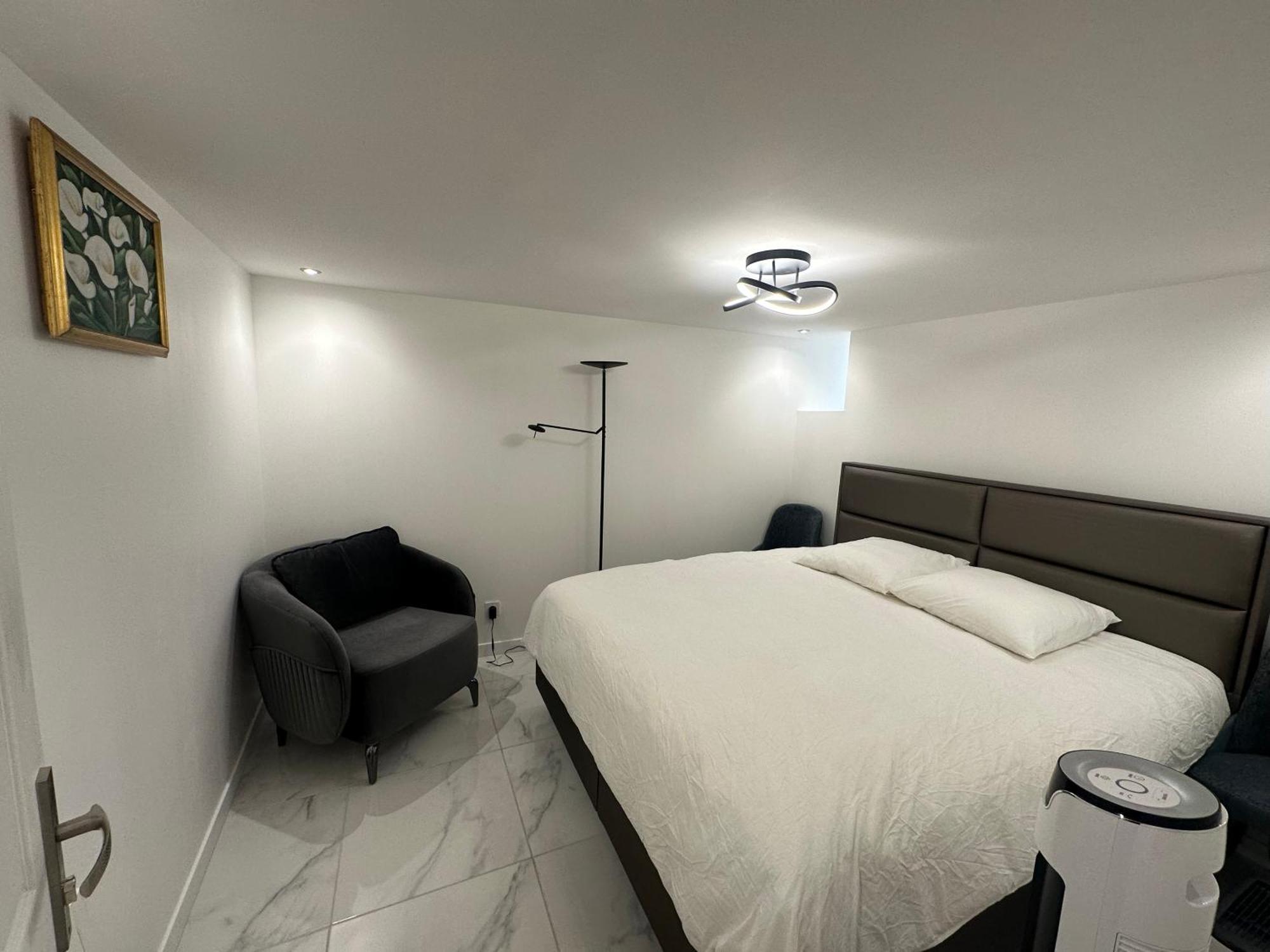 Appartement Calme Moderne Proche De Disneyland Wifi & Cafe Gratuit & Arrivee Autonome Bussy-Saint-Georges Luaran gambar