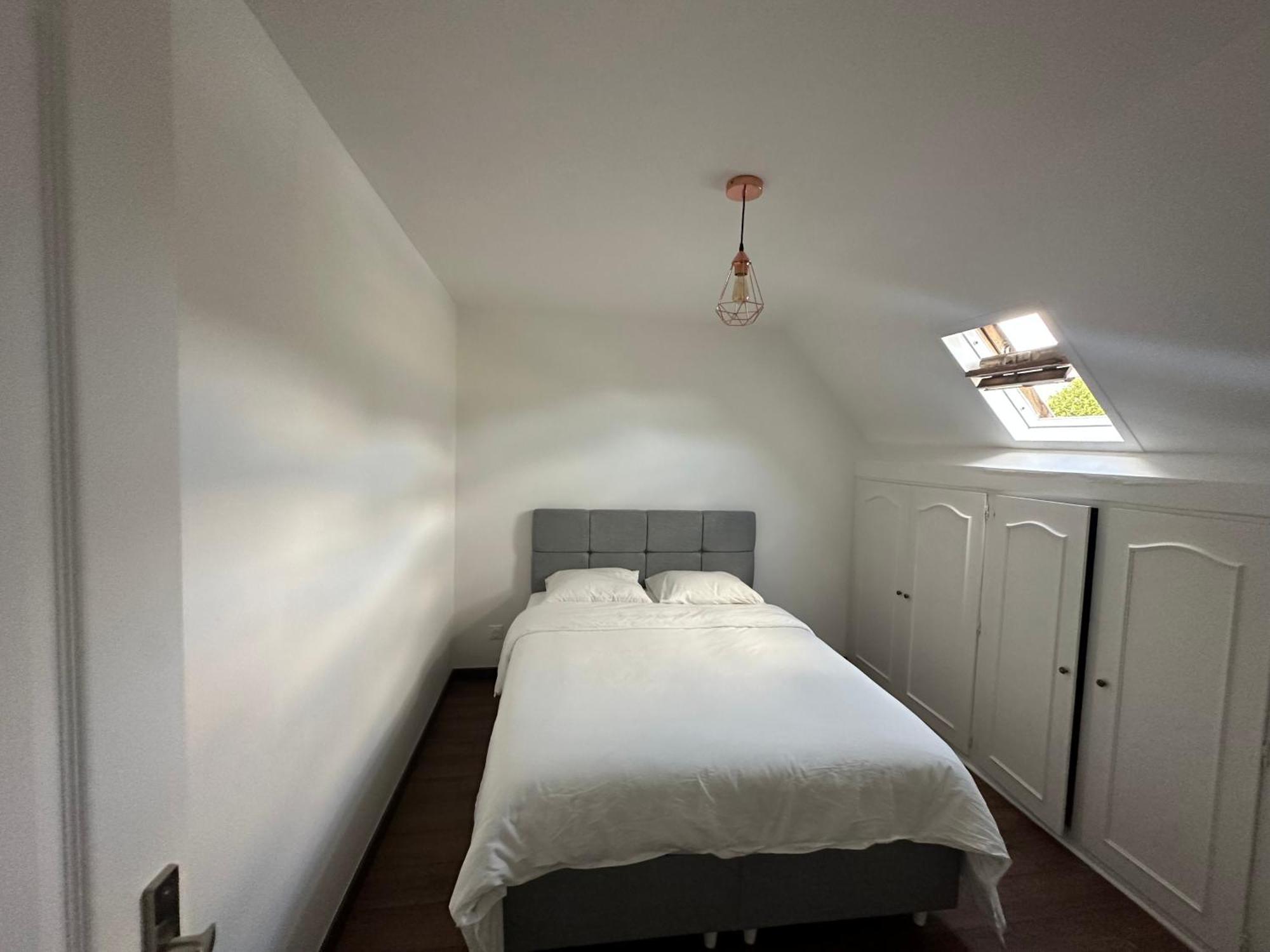 Appartement Calme Moderne Proche De Disneyland Wifi & Cafe Gratuit & Arrivee Autonome Bussy-Saint-Georges Luaran gambar