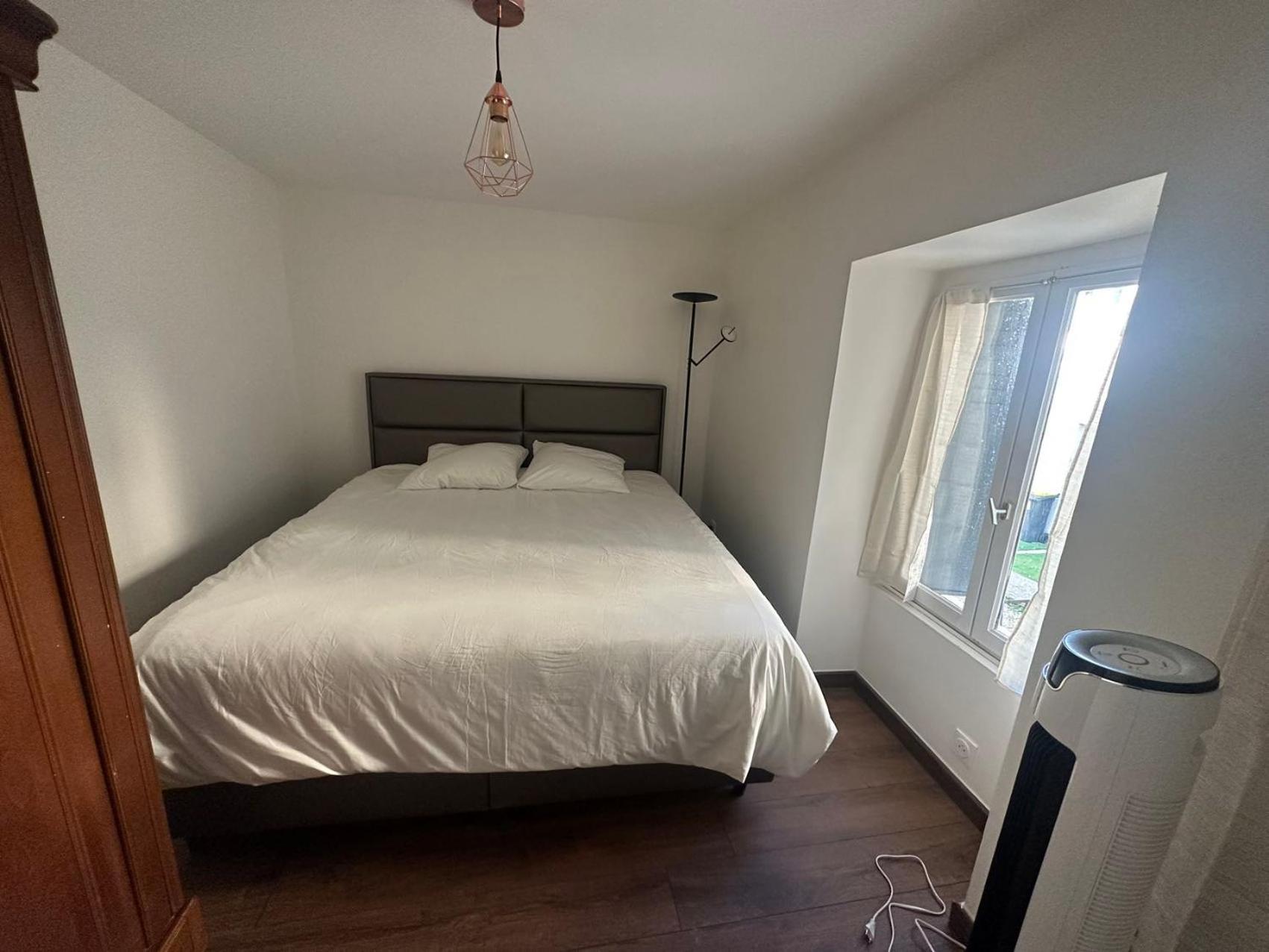 Appartement Calme Moderne Proche De Disneyland Wifi & Cafe Gratuit & Arrivee Autonome Bussy-Saint-Georges Luaran gambar