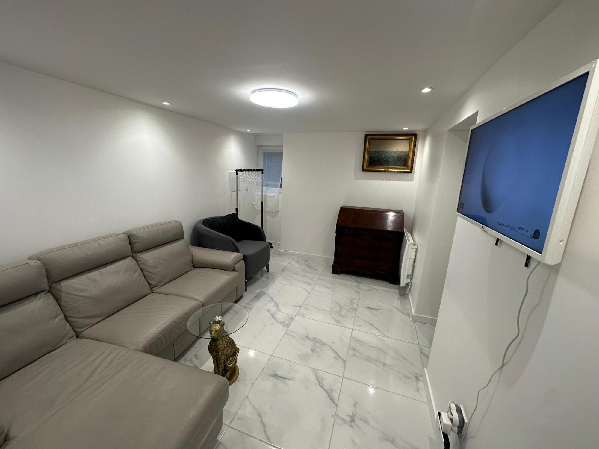 Appartement Calme Moderne Proche De Disneyland Wifi & Cafe Gratuit & Arrivee Autonome Bussy-Saint-Georges Luaran gambar